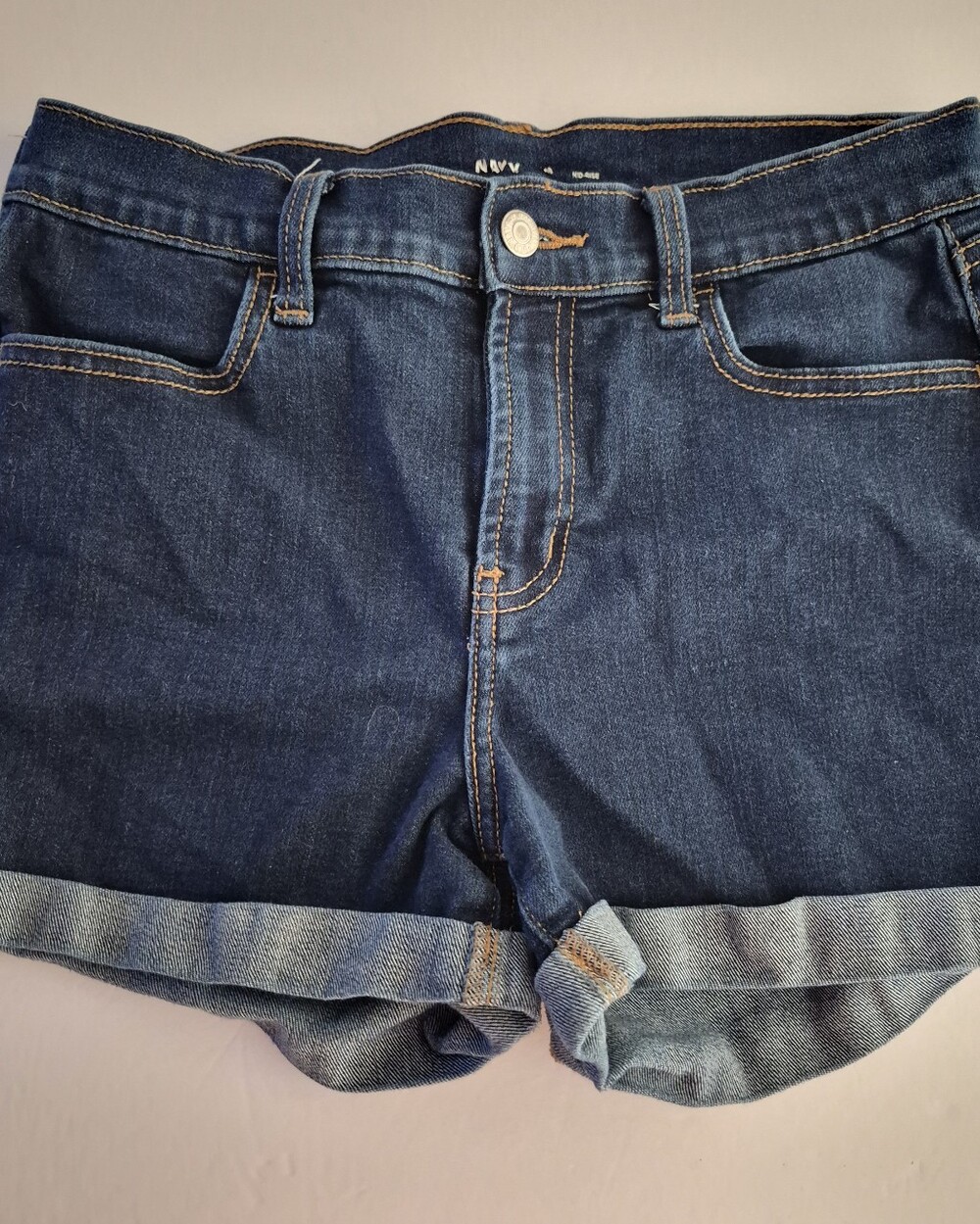 Old Navy Denim Shorts Womens 2 Blue Jean Mid Rise Cuffed Medium Wash Stretch